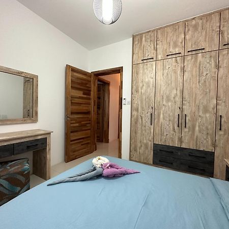 Seasand-Entire Luxury 3 Bd Condo - Close To Beach Flic en Flac Bagian luar foto